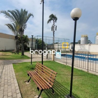 Apartamento com 47m², 2 quartos, 1 garagem, no bairro Forquilhas em São José