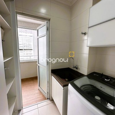 Apartamento com 88m², 3 quartos (sendo 1 suíte), 2 garagens, no bairro Pagani em Palhoça