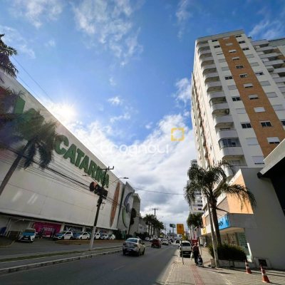 Apartamento com 88m², 3 quartos (sendo 1 suíte), 2 garagens, no bairro Pagani em Palhoça