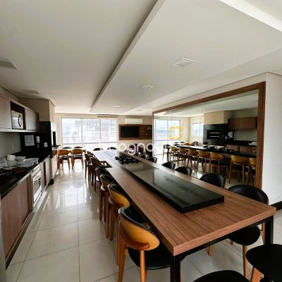 Apartamento com 88m², 3 quartos (sendo 1 suíte), 2 garagens, no bairro Pagani em Palhoça