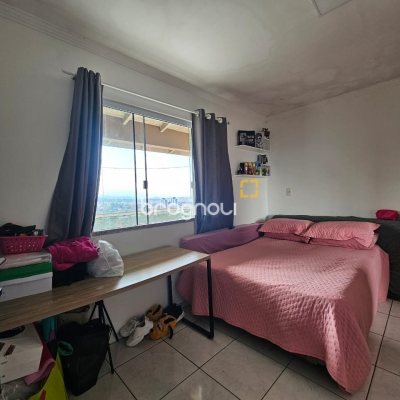 Casa com 220m², 4 quartos (sendo 1 suíte), 3 garagens, no bairro Jardim Cidade de Florianópolis em São José