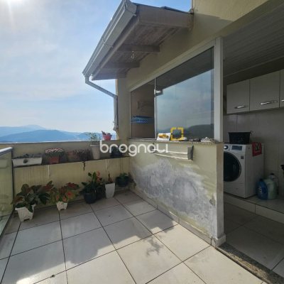 Casa com 220m², 4 quartos (sendo 1 suíte), 3 garagens, no bairro Jardim Cidade de Florianópolis em São José