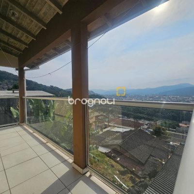 Casa com 220m², 4 quartos (sendo 1 suíte), 3 garagens, no bairro Jardim Cidade de Florianópolis em São José