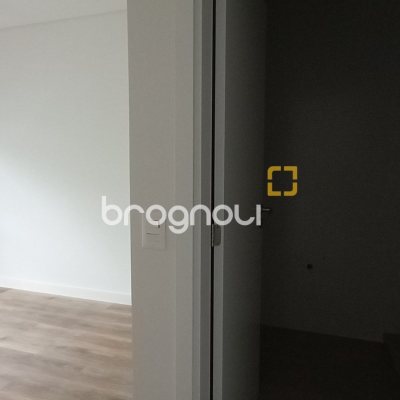 Apartamento com 101m², 2 quartos (sendo 2 suítes), 2 garagens, no bairro João Paulo em Florianópolis