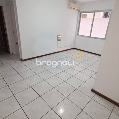 Apartamento com 43m², 1 quarto, no bairro Centro em Florianópolis