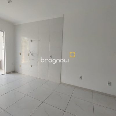 Apartamento com 62m², 2 quartos (sendo 1 suíte), 1 garagem, no bairro Ingleses em Florianópolis