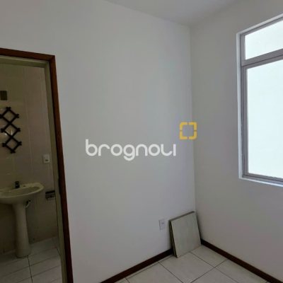 Apartamento com 111m², 3 quartos (sendo 1 suíte), 1 garagem, no bairro Kobrasol em São José