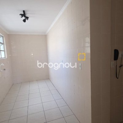 Apartamento com 111m², 3 quartos (sendo 1 suíte), 1 garagem, no bairro Kobrasol em São José
