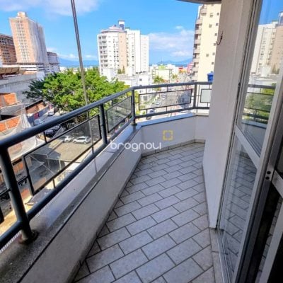 Apartamento com 111m², 3 quartos (sendo 1 suíte), 1 garagem, no bairro Kobrasol em São José