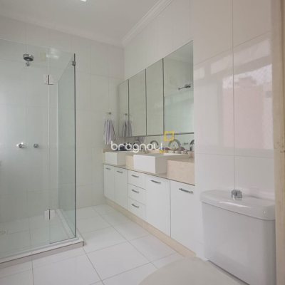 Apartamento com 111m², 2 quartos (sendo 1 suíte), 1 garagem, no bairro Centro em Florianópolis