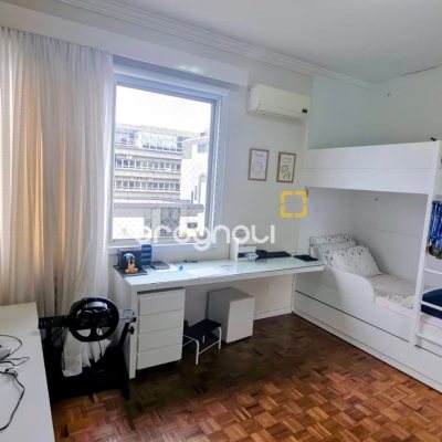 Apartamento com 111m², 2 quartos (sendo 1 suíte), 1 garagem, no bairro Centro em Florianópolis