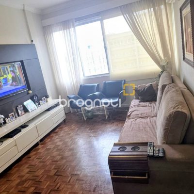 Apartamento com 111m², 2 quartos (sendo 1 suíte), 1 garagem, no bairro Centro em Florianópolis