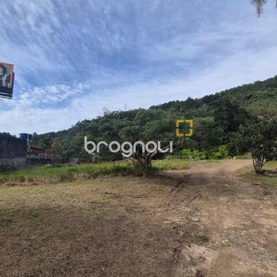 Terreno com 24000m², no bairro Vargem Pequena em Florianópolis