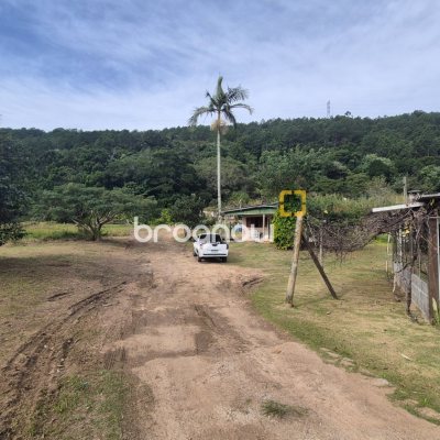 Terreno com 24000m², no bairro Vargem Pequena em Florianópolis