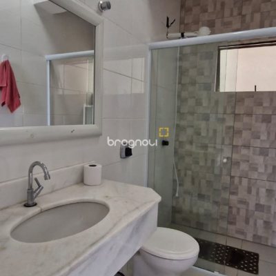 Apartamento com 41m², 1 quarto, 1 garagem, no bairro Canasvieiras em Florianópolis