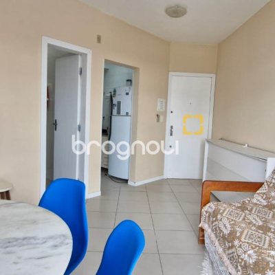 Apartamento com 41m², 1 quarto, 1 garagem, no bairro Canasvieiras em Florianópolis