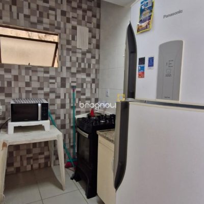 Apartamento com 41m², 1 quarto, 1 garagem, no bairro Canasvieiras em Florianópolis
