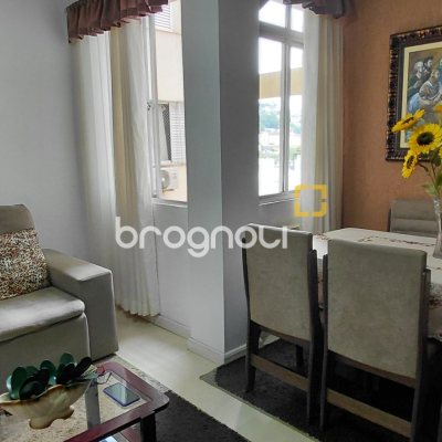 Apartamento com 86m², 3 quartos (sendo 1 suíte), no bairro Centro em Florianópolis