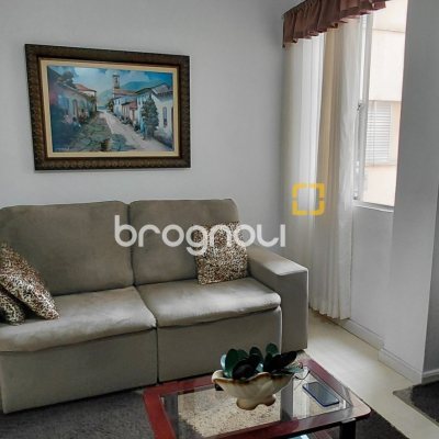 Apartamento com 86m², 3 quartos (sendo 1 suíte), no bairro Centro em Florianópolis