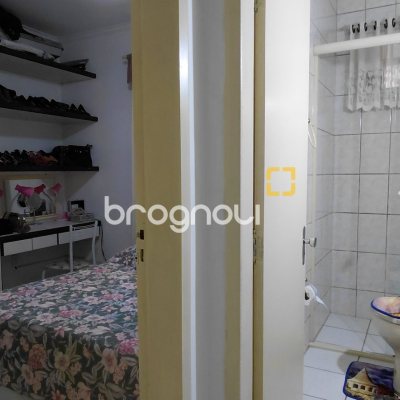 Apartamento com 86m², 3 quartos (sendo 1 suíte), no bairro Centro em Florianópolis