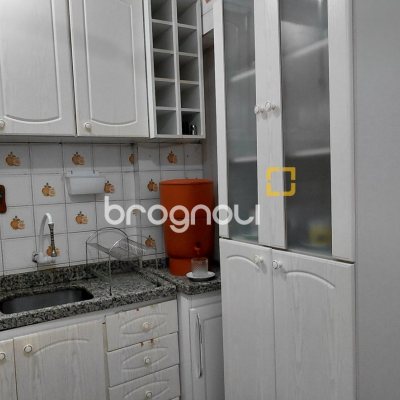 Apartamento com 86m², 3 quartos (sendo 1 suíte), no bairro Centro em Florianópolis