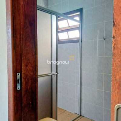 Casa com 504m², 4 quartos (sendo 2 suítes), 3 garagens, no bairro Daniela em Florianópolis