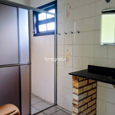 Casa com 504m², 4 quartos (sendo 2 suítes), 3 garagens, no bairro Daniela em Florianópolis