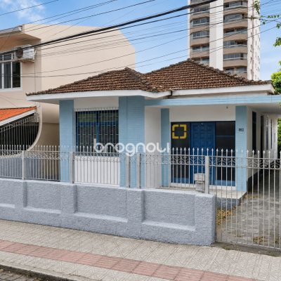 Terreno com 453m², 2 quartos, no bairro Balneário em Florianópolis