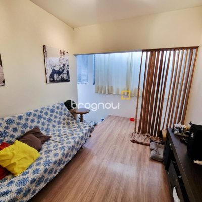 Casa com 276m², 5 quartos (sendo 1 suíte), 2 garagens, no bairro Serraria em São José