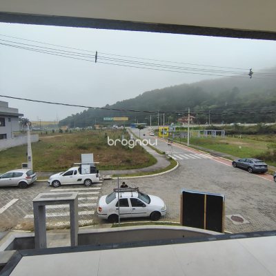 Casa com 105m², 2 quartos (sendo 2 suítes), 2 garagens, no bairro Vargem Grande em Florianópolis