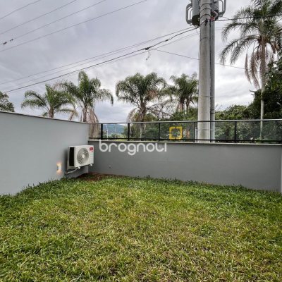Studio com 62m², 1 quarto, 1 garagem, no bairro Lagoa da Conceição em Florianópolis