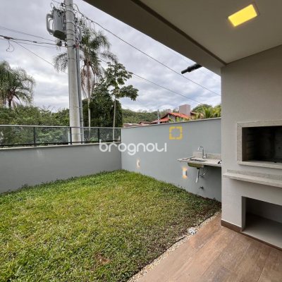 Studio com 62m², 1 quarto, 1 garagem, no bairro Lagoa da Conceição em Florianópolis