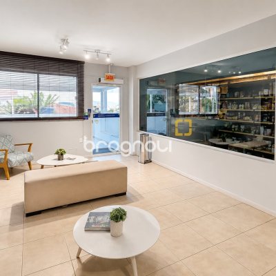 Apartamento com 56m², 2 quartos, 1 garagem, no bairro Areias em São José