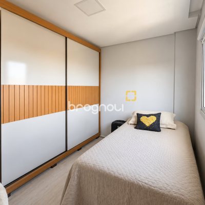 Apartamento com 56m², 2 quartos, 1 garagem, no bairro Areias em São José