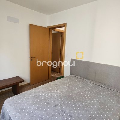 Apartamento com 94m², 3 quartos (sendo 1 suíte), 2 garagens, no bairro Centro em Florianópolis