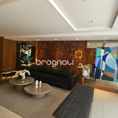 Apartamento com 94m², 3 quartos (sendo 1 suíte), 2 garagens, no bairro Centro em Florianópolis