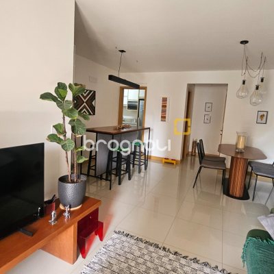 Apartamento com 94m², 3 quartos (sendo 1 suíte), 2 garagens, no bairro Centro em Florianópolis