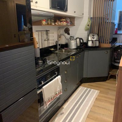Apartamento com 61m², 2 quartos, 1 garagem, no bairro Trindade em Florianópolis