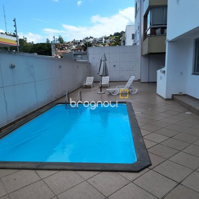 Apartamento com 61m², 2 quartos, 1 garagem, no bairro Trindade em Florianópolis