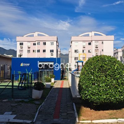 Apartamento, 2 quartos, 1 garagem, no bairro Aririú em Palhoça