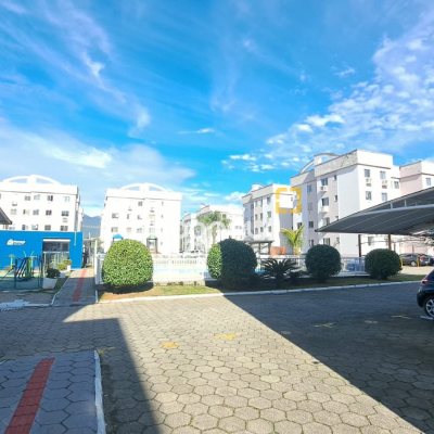 Apartamento, 2 quartos, 1 garagem, no bairro Aririú em Palhoça