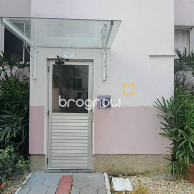 Apartamento, 2 quartos, 1 garagem, no bairro Aririú em Palhoça