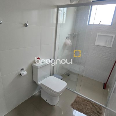 Cobertura com 117m², 4 quartos (sendo 3 suítes), 1 garagem, no bairro Canasvieiras em Florianópolis
