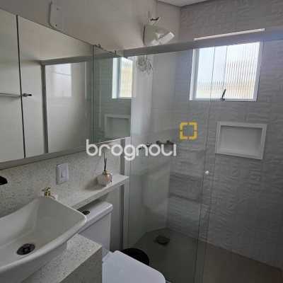Cobertura com 117m², 4 quartos (sendo 3 suítes), 1 garagem, no bairro Canasvieiras em Florianópolis