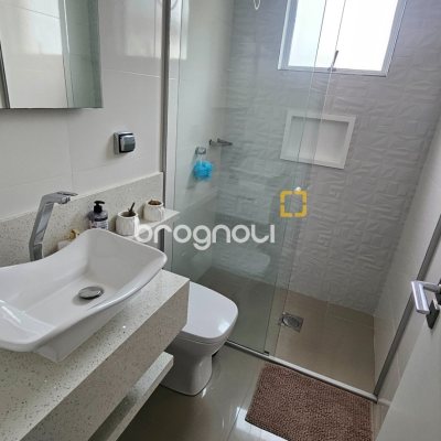 Cobertura com 117m², 4 quartos (sendo 3 suítes), 1 garagem, no bairro Canasvieiras em Florianópolis