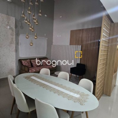 Cobertura com 117m², 4 quartos (sendo 3 suítes), 1 garagem, no bairro Canasvieiras em Florianópolis