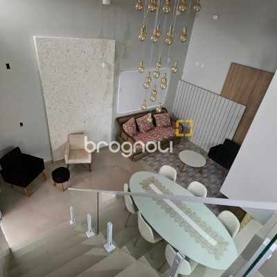 Cobertura com 117m², 4 quartos (sendo 3 suítes), 1 garagem, no bairro Canasvieiras em Florianópolis