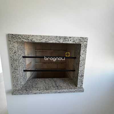 Apartamento com 69m², 2 quartos (sendo 2 suítes), 1 garagem, no bairro Centro em Florianópolis