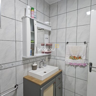 Casa com 121m², 3 quartos, 1 garagem, no bairro Estreito em Florianópolis