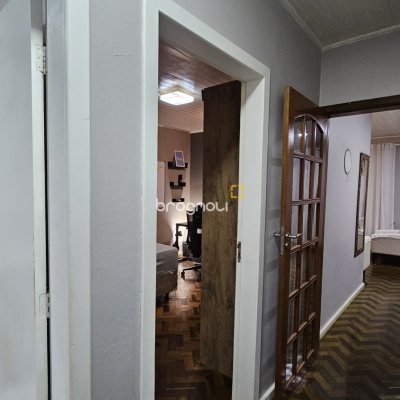 Casa com 121m², 3 quartos, 1 garagem, no bairro Estreito em Florianópolis